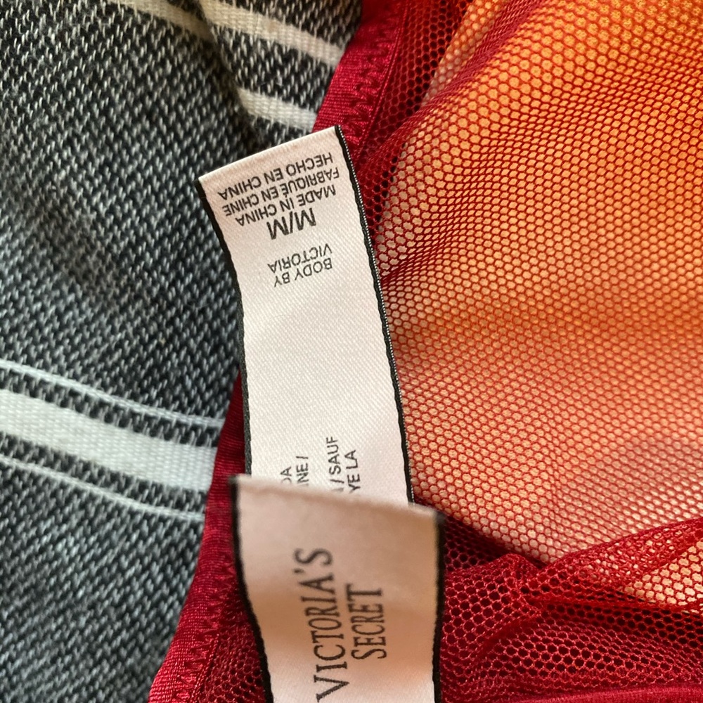 Victoria’s Secret Racerback Bra - Picture 4 of 4